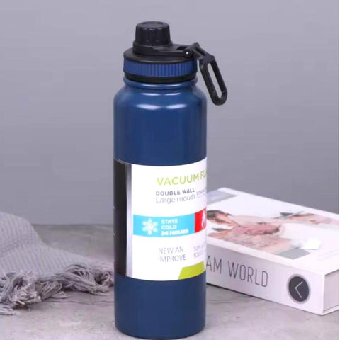 Insulated Vacuum Water Bottle [800ml] | Keeps Drinks Hot or Cold (Random Color)